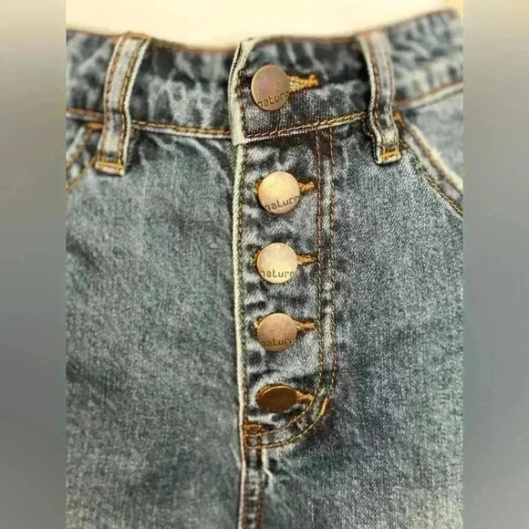 Nature Denim Distressed Button Fly Denim Short (533) - Picture 6 of 10